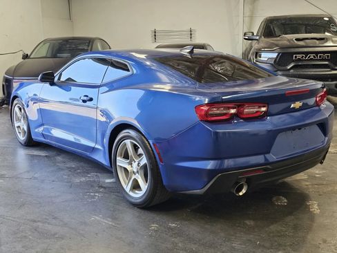 Used 2022 Chevrolet Camaro LT RWD image 2