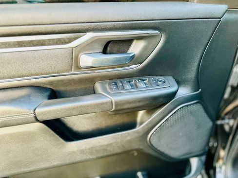 Used 2019 RAM 1500 Big Horn AWD/4WD image 8