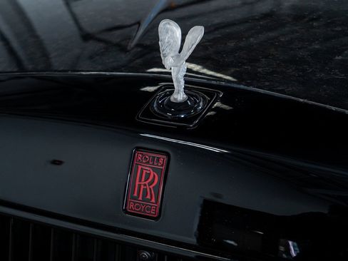 Used 2023 Rolls-Royce Phantom Sedan image 20