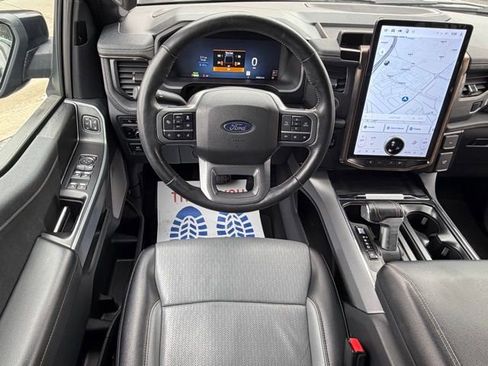 Used 2024 Ford F150 Lightning Lariat image 38