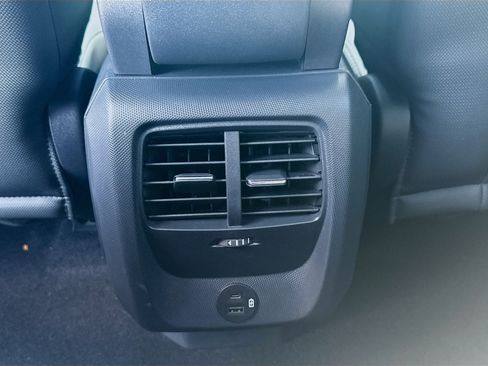 Used 2022 Ford Mustang Mach-E Premium image 23