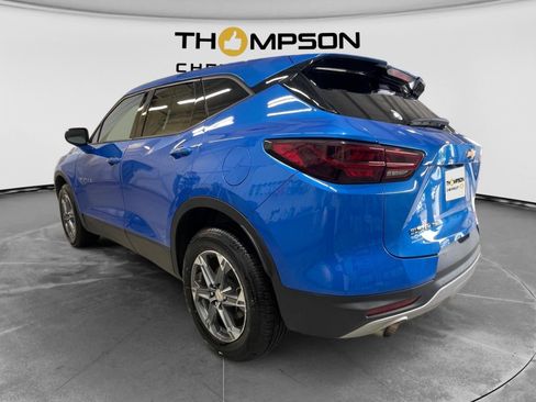 Used 2025 Chevrolet Blazer LT AWD/4WD image 3