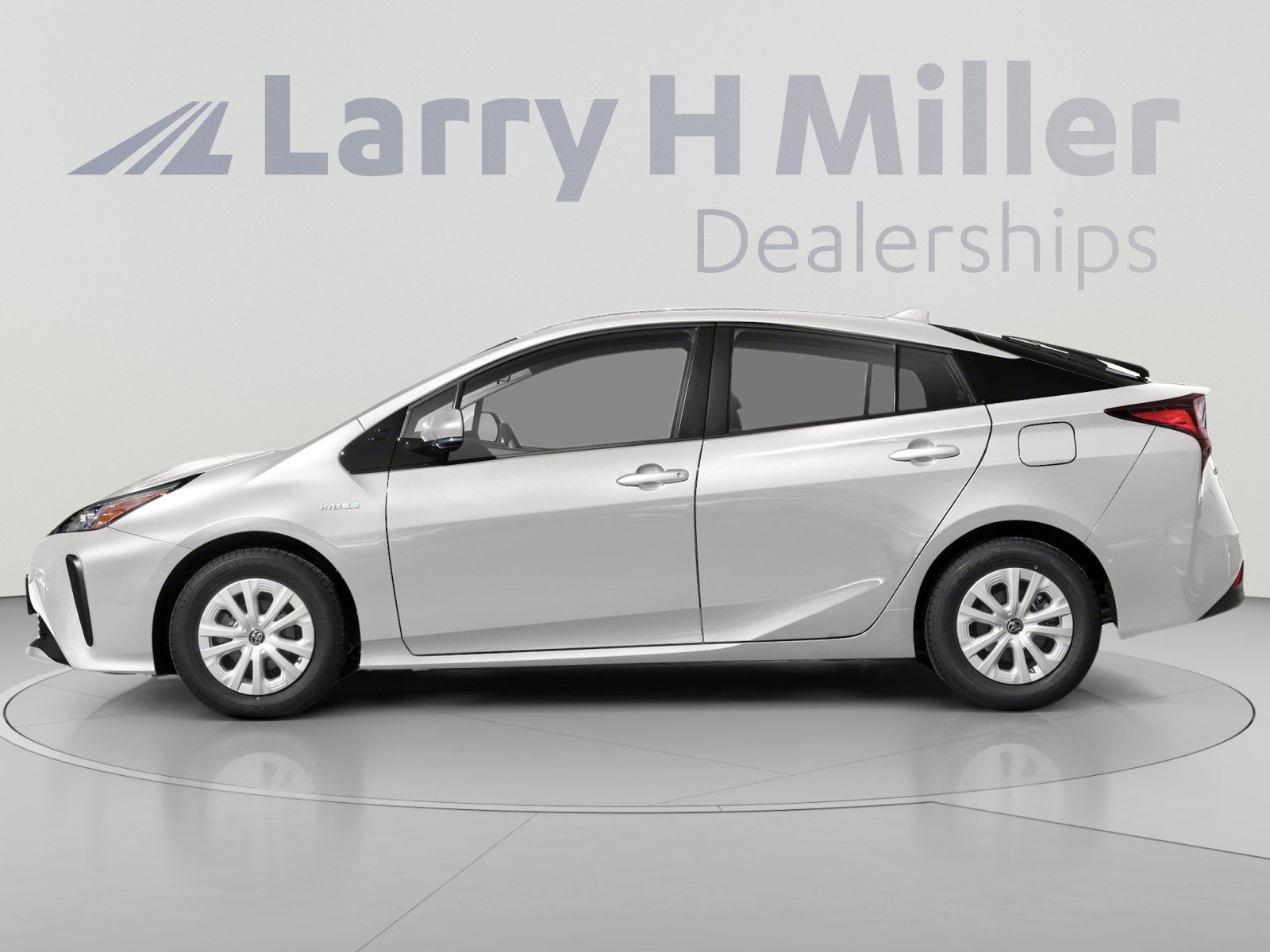 Used 2019 Toyota Prius LE FWD image 3