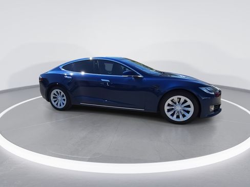 Used 2017 Tesla Model S 75D AWD/4WD image 4