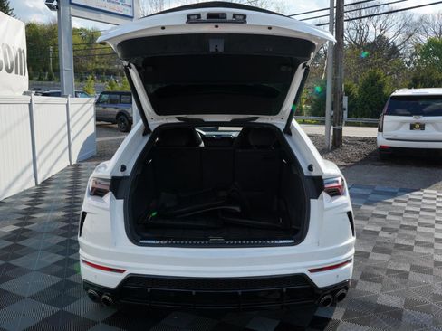 Used 2022 Lamborghini Urus AWD/4WD image 52