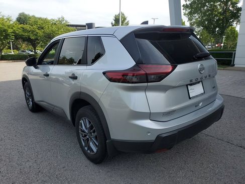 Certified 2025 Nissan Rogue S AWD/4WD image 3