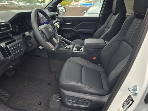 New 2026 Toyota 4Runner Limited AWD/4WD image 16