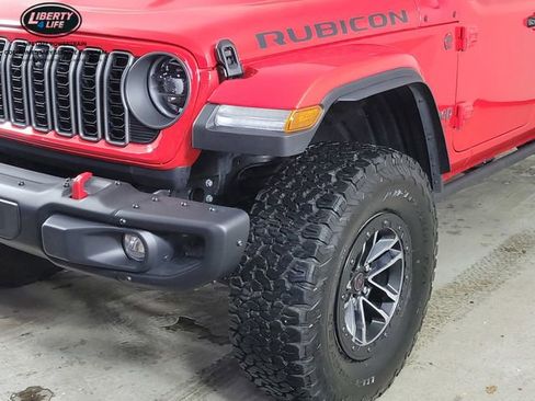Used 2025 Jeep Wrangler Unlimited Rubicon image 9