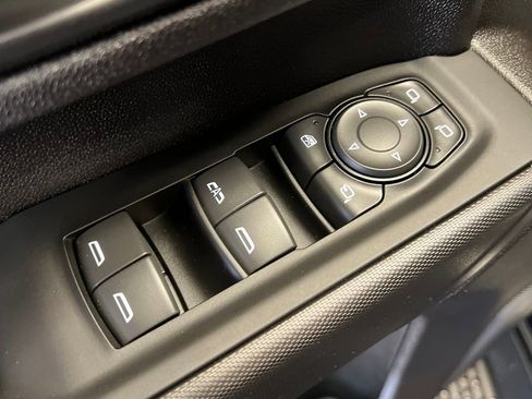 Used 2025 Chevrolet Silverado 2500 Custom w/ Custom Value Package image 39