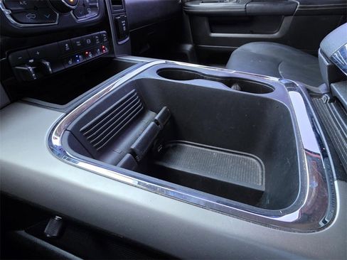 Used 2018 RAM 2500 Laramie w/ Sport Appearance Group image 21