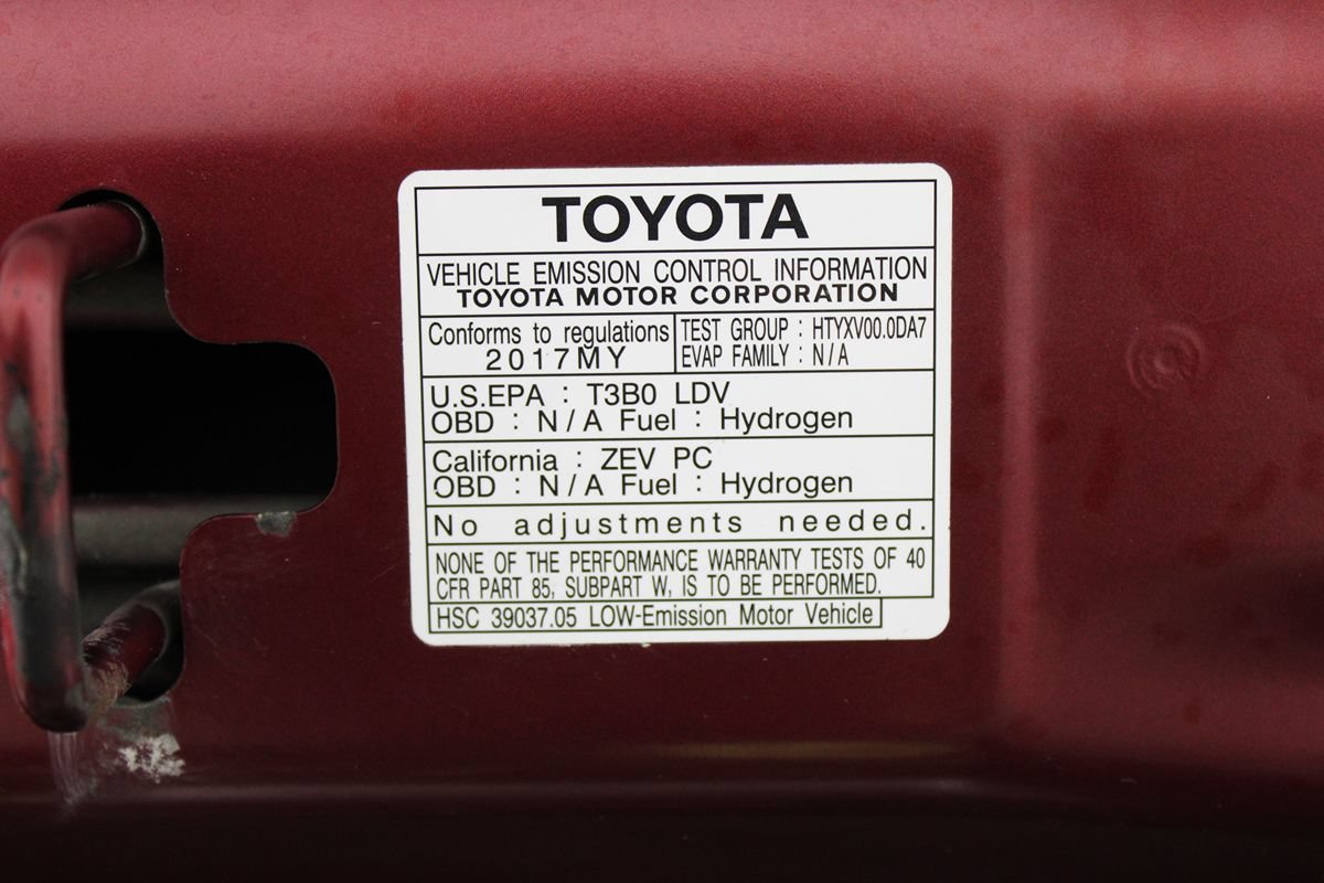 Used 2017 Toyota Mirai FWD image 28