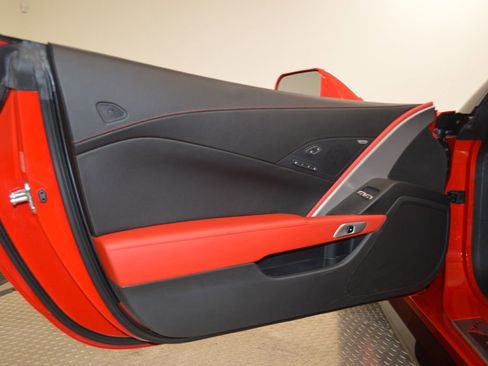 Used 2018 Chevrolet Corvette Grand Sport RWD image 17