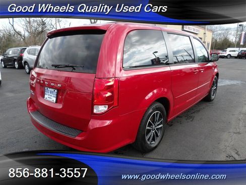Used 2014 Dodge Grand Caravan SE image 5