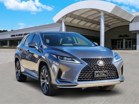 Used 2020 Lexus RX 350L FWD w/ Premium Package image 2