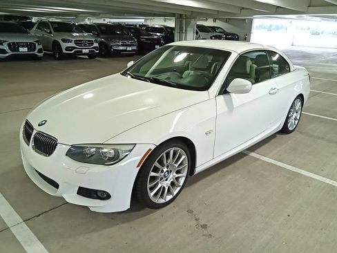 Used 2012 BMW 328i Convertible RWD image 1
