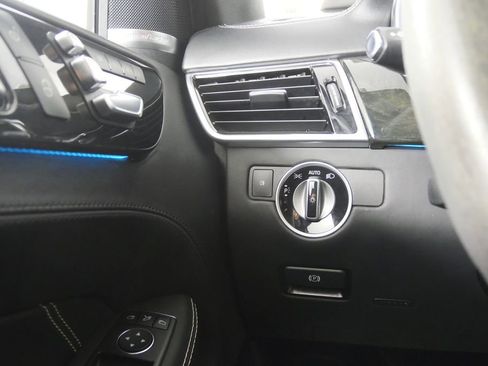 Used 2018 Mercedes-Benz GLE 63 AMG 4MATIC image 21