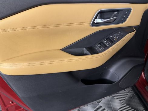 Used 2023 Nissan Rogue Platinum w/ Platinum Premium Package image 25