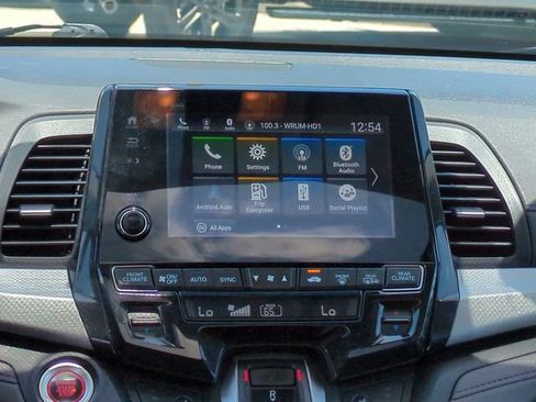 Used 2018 Honda Odyssey EX-L image 18