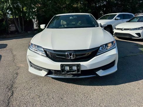 Used 2016 Honda Accord LX-S image 2