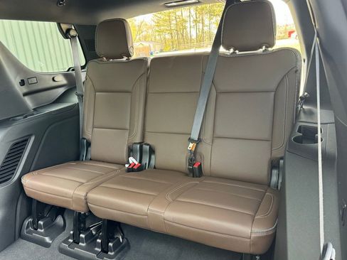 Used 2023 Chevrolet Tahoe High Country w/ Premium Package 2 RWD image 41