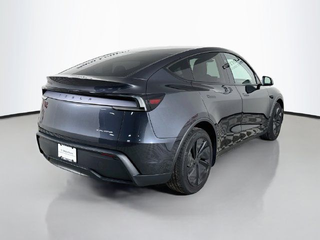 Used 2026 Tesla Model Y AWD image 7