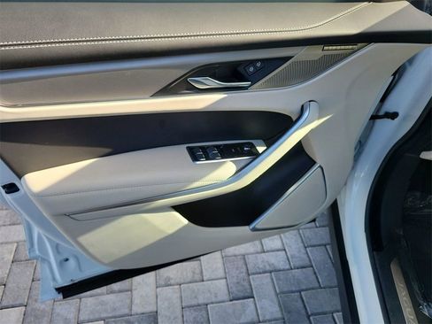 Used 2025 Jaguar F-PACE R-Dynamic S image 23