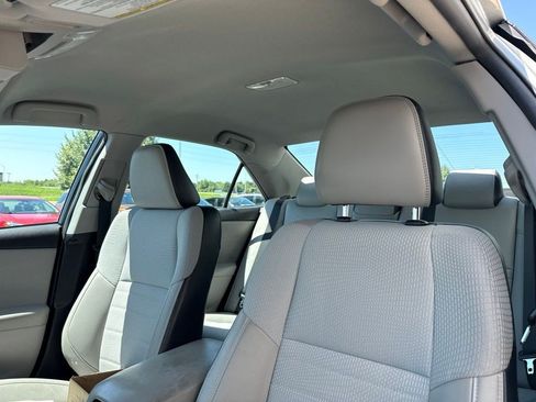 Used 2016 Toyota Camry SE FWD image 8