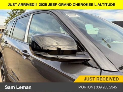 New 2025 Jeep Grand Cherokee L Altitude image 6