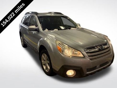 Used 2014 Subaru Outback 2.5i Premium AWD/4WD image 2