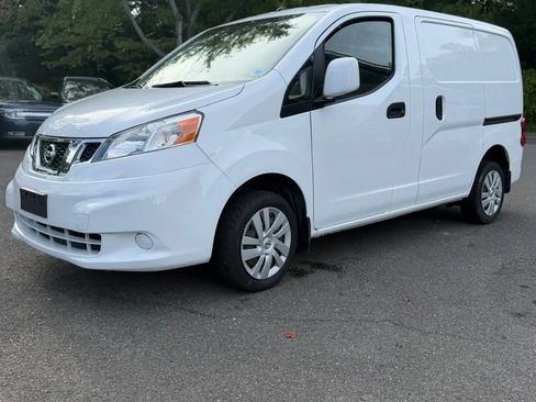 Used 2015 Nissan NV200 SV w/ Exterior Appearance Package FWD image 3