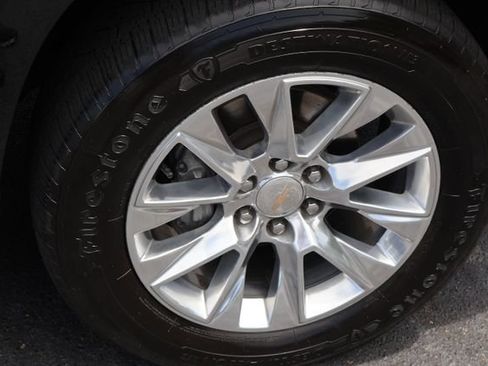 Used 2024 Chevrolet Tahoe Premier AWD/4WD image 30