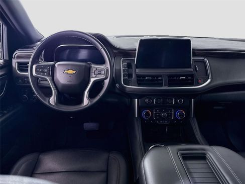 Used 2023 Chevrolet Suburban LT AWD/4WD image 2