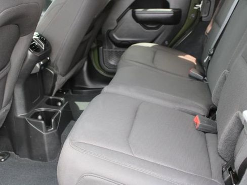 Used 2022 Jeep Wrangler Unlimited Sport AWD/4WD image 34