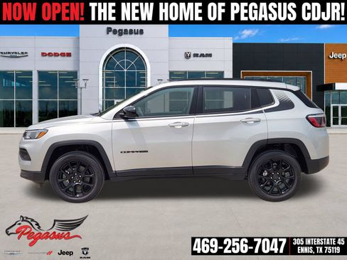 New 2026 Jeep Compass Latitude AWD/4WD image 3