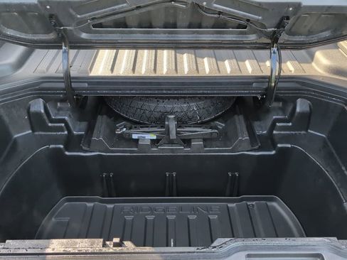 Used 2025 Honda Ridgeline Black Edition image 39