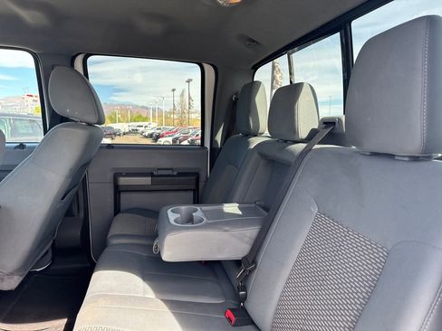 Used 2011 Ford F250 XLT w/ XLT Premium Pkg AWD/4WD image 32