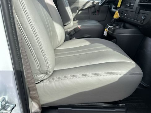 New 2025 Chevrolet Express 2500 w/ Driver Convenience Package image 15