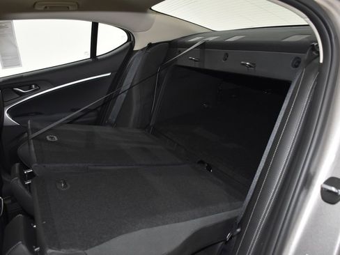 New 2026 Genesis G70 2.5T image 25