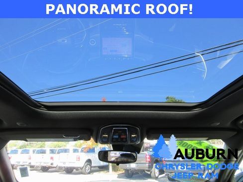 Used 2024 Jeep Grand Cherokee Limited image 13