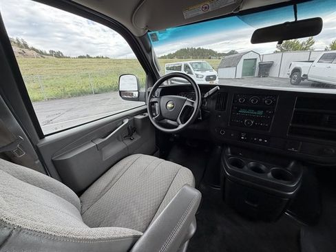 Used 2016 Chevrolet Express 3500 LT w/ LT Preferred Equipment Group RWD image 14