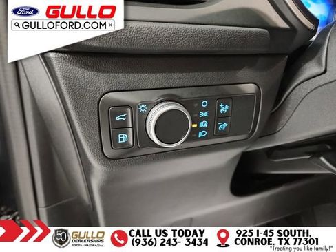 Used 2021 Ford Escape SE w/ SE Sport Appearance Package image 19