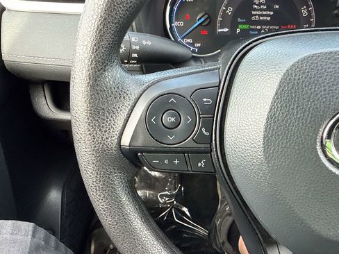 Used 2025 Toyota RAV4 LE image 24