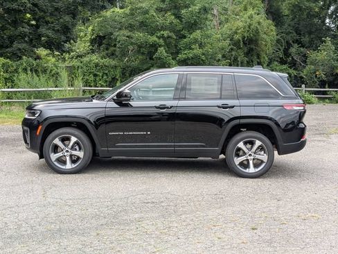 New 2026 Jeep Grand Cherokee Limited AWD/4WD image 6