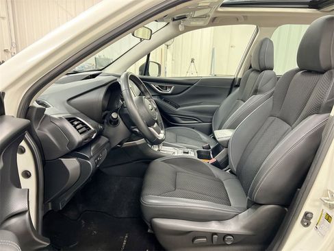 Used 2022 Subaru Forester Premium image 20