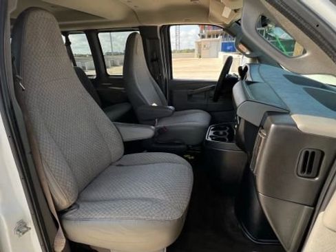 Used 2017 Chevrolet Express 3500 LT w/ LT Preferred Equipment Group image 67