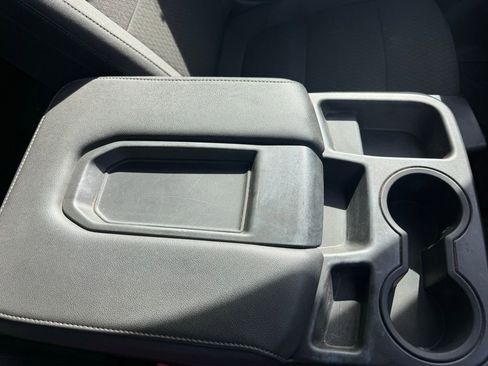 Used 2022 GMC Sierra 1500 SLE image 22