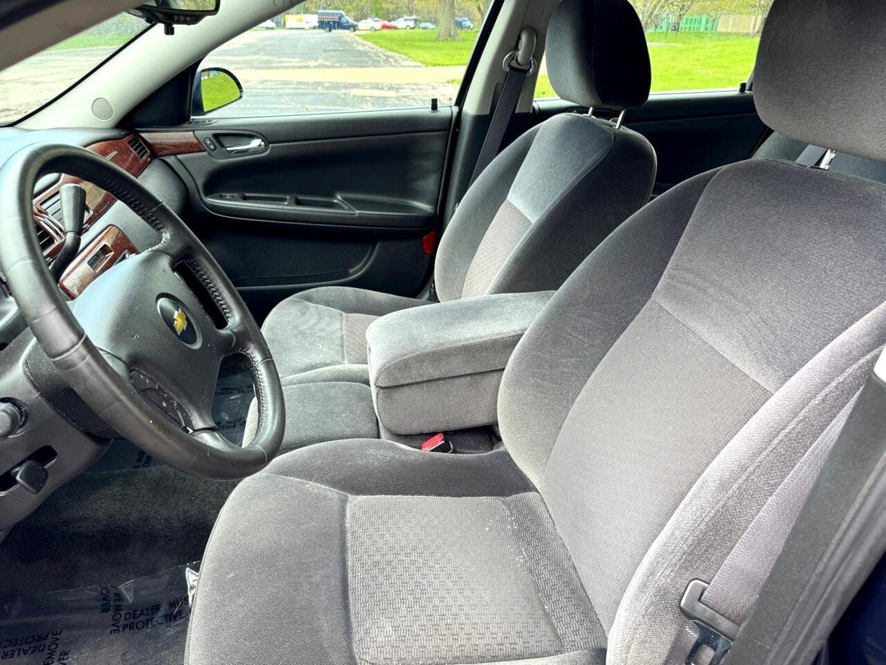 Used 2011 Chevrolet Impala LT FWD image 24