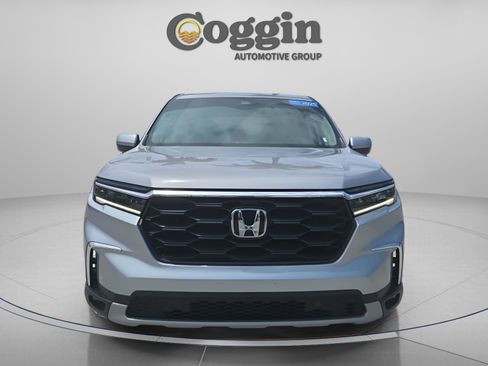 Used 2025 Honda Pilot EX-L image 8