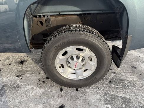 Used 2009 GMC Sierra 2500 SLT w/ SLT Convenience Package image 5