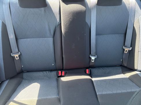 Used 2025 Nissan Versa SV FWD image 36